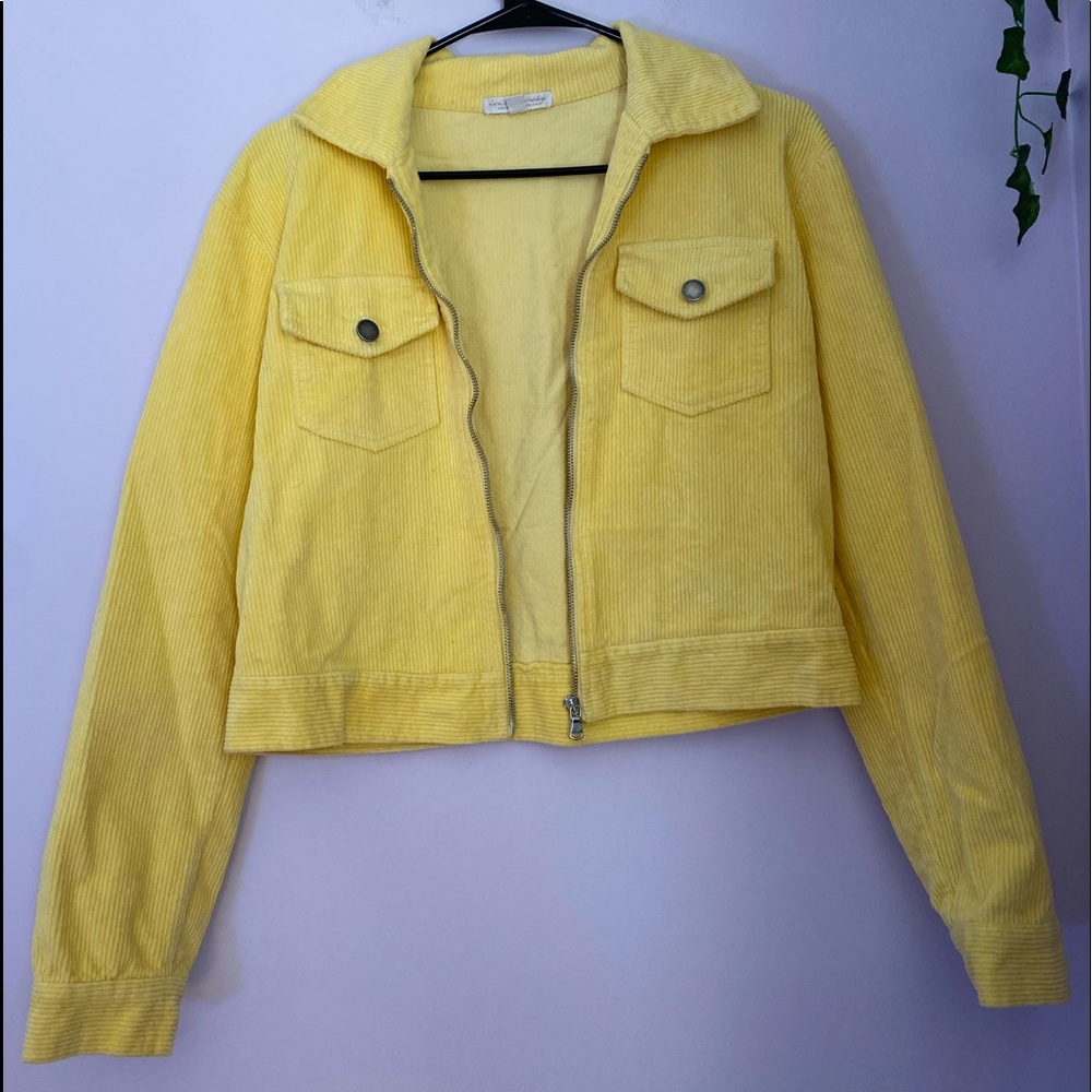 American Eagle Don’t Ask Why Corduroy Cropped Yellow Jacket w/ Pockets. LIKE NEW
